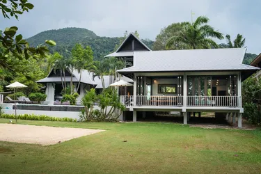 รูปภาพของLuxury villa, private beach, infinity pool. Fully serviced. Beautiful sunsets