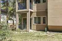 Entire 1BR apt, Sleeps 4, Wi-Fi, Close to Slopes