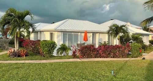 Sea Biscuit Ocean Villa 911 Hotels in Great Abaco