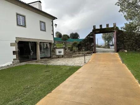 VILLA WITH PRIVATE POOL for 14 persons Отели в г. Фейтоза