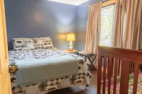 Cozy Riverfront Cottage
