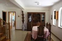 Quiet House with swimming pool