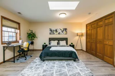 Stunning & Stylish Downtown Studio - Highland Park Highland Park Historical Society Museum 주변 호텔