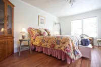 Private Respite Breathe Deeply Cabin with Garden, SwimSpa/Hot Tub, Fire Pit