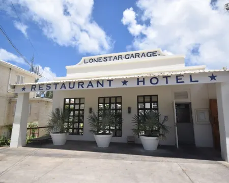 5 Porters Court, Luxury 2 Bed Villa, 5 Mins Walk to Beach, Including Beach Club Hotels in Porters