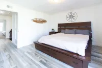 Beach Family Home + Yard, Near The Ocean!