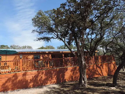 MegaCabin on a 40-Acre Wildlife Preserve, Exotic Animal Sanctuary  & Horse Ranch