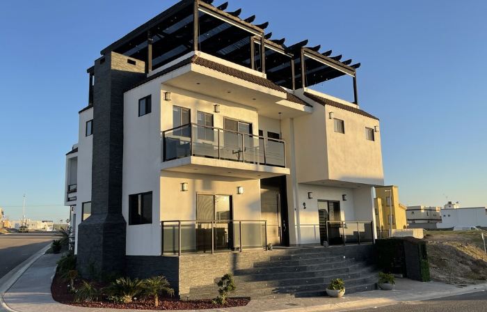 VILLA BLANCA Luxury property,180° Ocean Views.