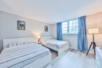 Neat Cozy Apartment by the Beach