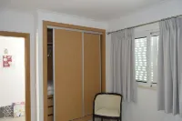 New villa very close to the beach, complete