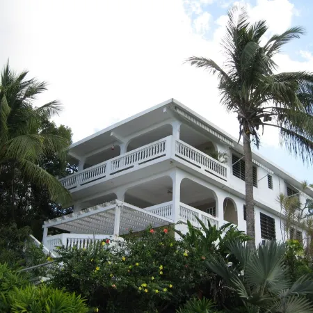 Casa Anonna - Stunning oceans views and pool!
