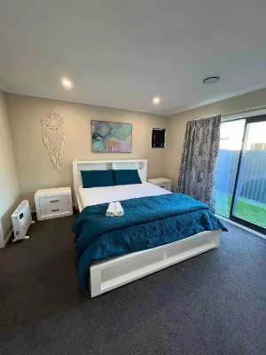 The Grove - Charming Private Guest Suite Hotel a Lower Hutt