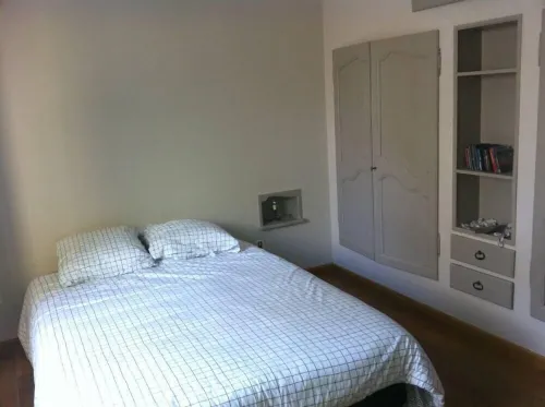 COTTAGE WITH POOL BETWEEN THE POPES AND PROVENCE Mt VENTOUX Hotels in Uchaux