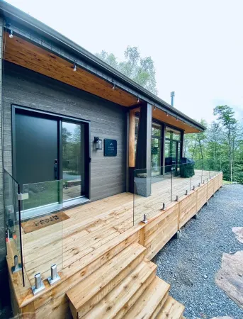 Luxury Scandinavian Retreat in Mont Tremblant with Spa