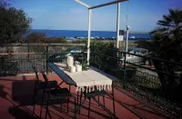 Holiday home on the sea at the foot of Mount Etna