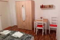 Gästehaus Barbara mit Garage in 26919 Brake Hotels in Brake