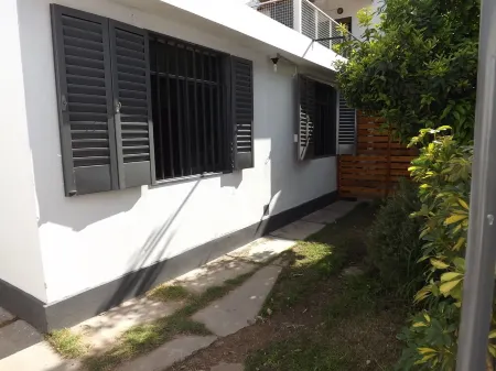 Apartamento en G Cruz Mendoza Отели рядом с достопримечательностью «CEBJA 3-033 Miguel Lillo»