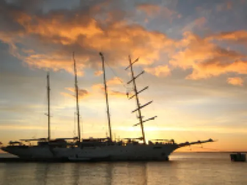 ホテル アイランダー ボネール クラレンダイクのホテル