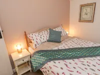 Ducky's Hotels in Pickering