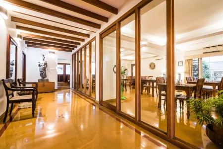 Tissa's Inn Отели рядом с достопримечательностью «Чинес Фишинг Нетс»