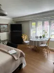 627 on King Bed and Breakfast - Bed and Breakfasts