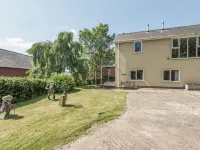 The Schoolhouse Bakehouse Hotels in Bishops Castle