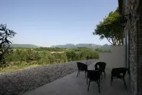 Château les Oliviers de Salettes - Mountain view