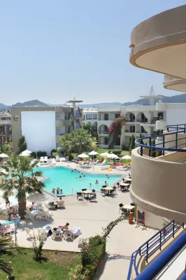 Sea Melody Beach Hotel Apartments