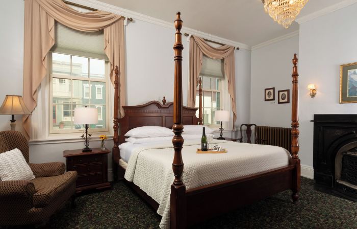 Carlisle House Bed and Breakfast