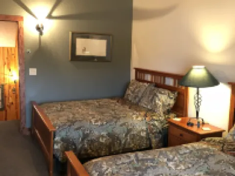 ReWild Ranch LLC Hoteles en Condado de Custer