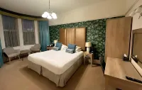 Caerwylan Hotel فنادق في Criccieth