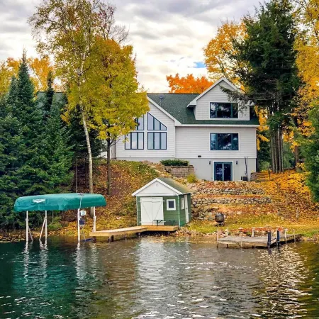 Fishing Haven Family Home on Indian Lake