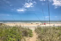 Surfside Oceanfront Cottage w/ Beach Access! - Beach