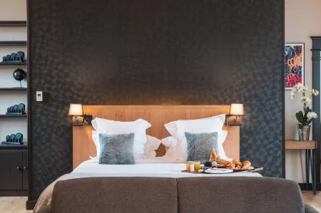 Le Monastère de Saint Mont Hôtel & Spa Отели в г. Рискль