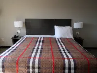 Hilltop Express Inn فنادق في غروتون