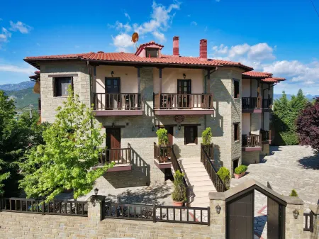 Guesthouse Iridanos Отели рядом с достопримечательностью «Монастырь Святой Троицы»