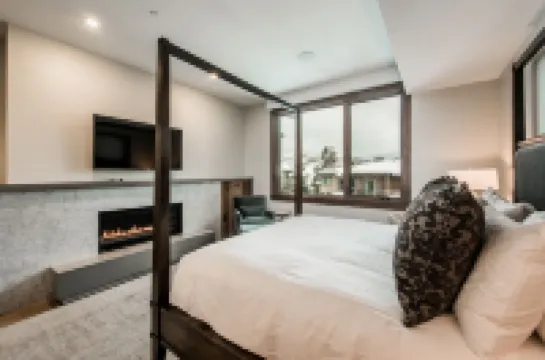 Resort Three Bedroom Suite 3 Apartment Hotel by RedAwning