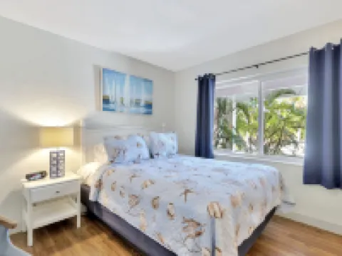 ซีฮอร์ส เกสท์เฮาส์ โรงแรมในปอมปาโนบีช