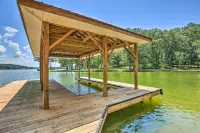 The Lake Escape: Boat Dock, Fire Pit, Kayak! - Homestays