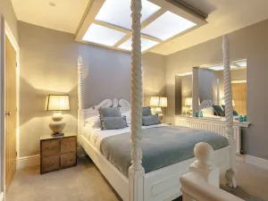 Aphrodites Group - Luxury Hot Tub Suites in Central Lake District!