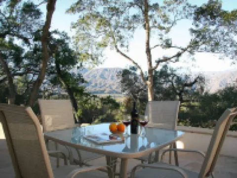Ojai Retreat & Inn Hotels in Ojai