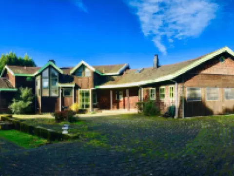 Casa Ankulenmo Hotels near Casona Cultural ex Banco Llanquihue