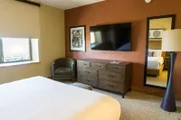 Grand Summit Hotel, a Ski in/Out by RedAwning