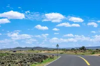 Xinhuo Homestay (Baiyanhu Street)