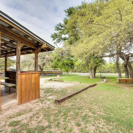 Cabana Sol Cabin 4 Mi to Garner State Park