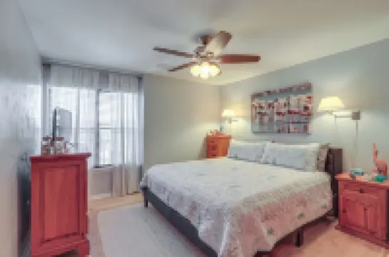 Walkable Beachfront Retreat on Cedar Key!