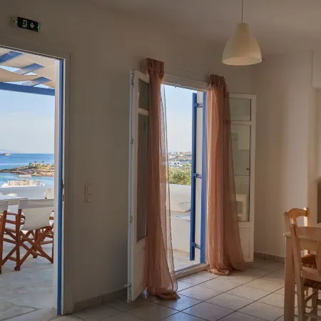 Cleopatra Seaside Homes, Logaras, Paros