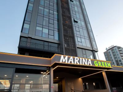 Marina Green Suit Hotel
