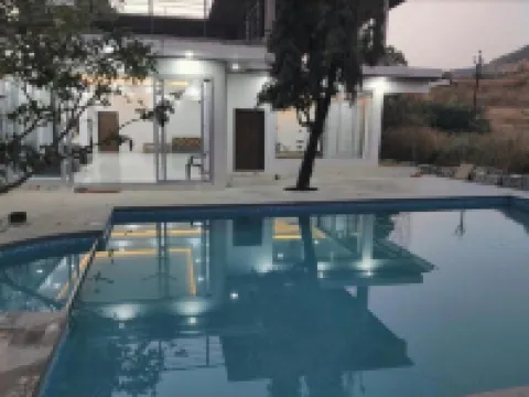 นิลคีรี ฟาร์ม วิลลา โลนาวาลา