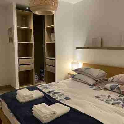 Villa / 5 Rooms - Heated Pool Rooms